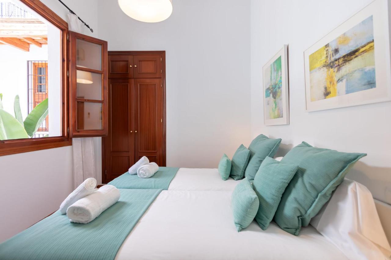 דירות סביליה Abades Giralda Deluxe By Valcambre מראה חיצוני תמונה