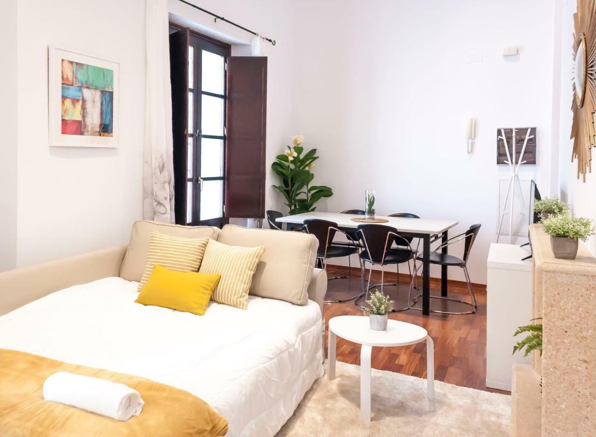 דירות סביליה Abades Giralda Deluxe By Valcambre מראה חיצוני תמונה